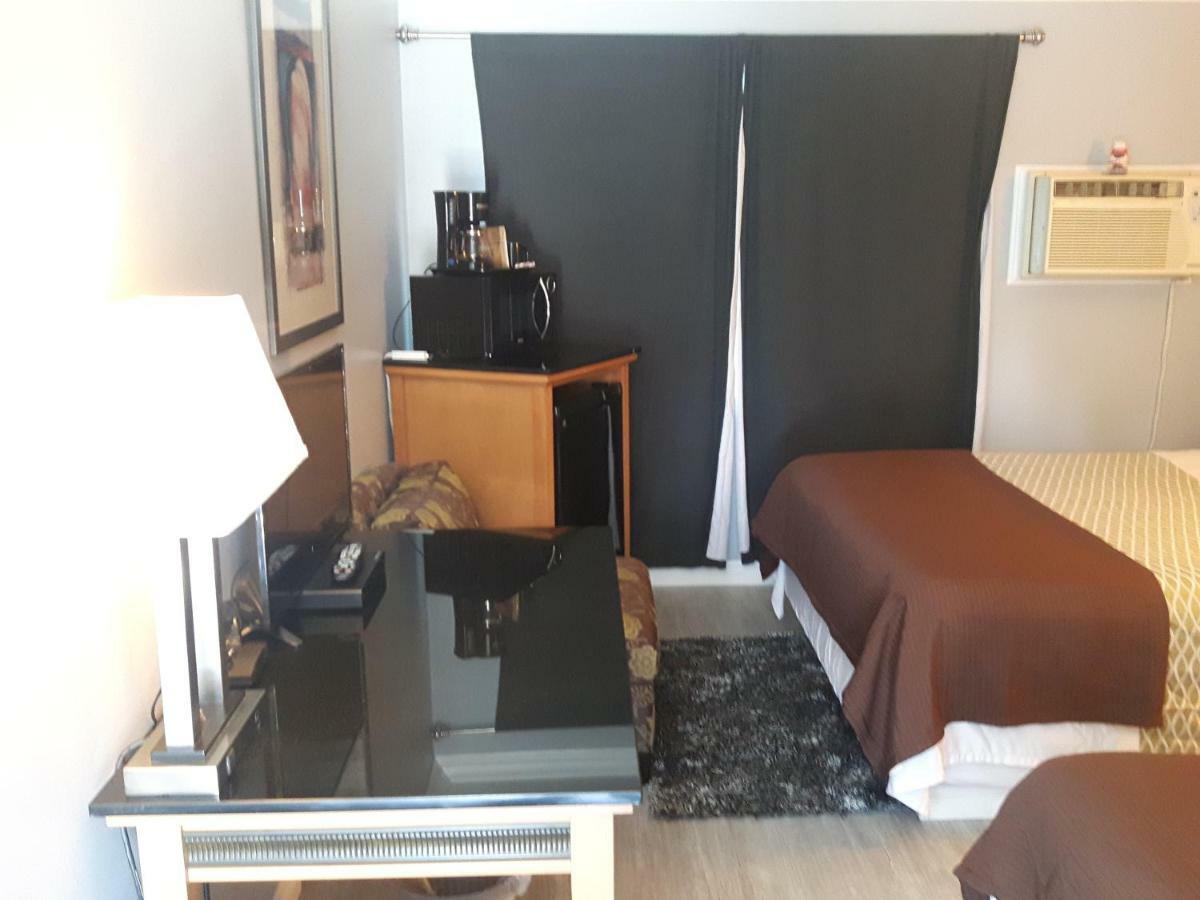 Fuller Motel 3*